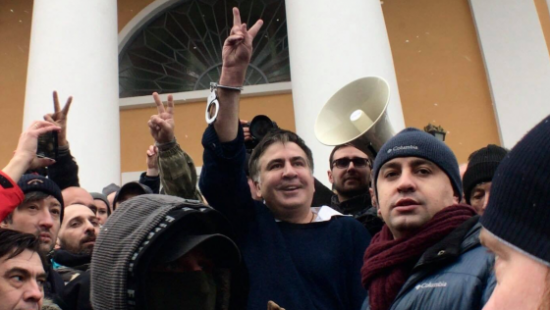 Саакашвили направился в палаточный городок у Верховной Рады