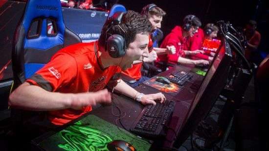 LeoGaming и ФК «Система» запустили возможность покупать товары премиум-магазина Wargaming через терминалы