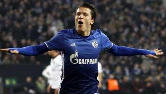 «Шальке» отказался продавать Коноплянку