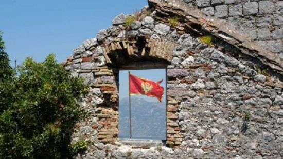 Черногорский язык официально перестал быть сербским