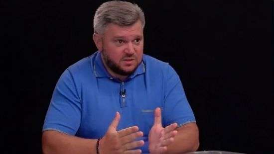 Ставицкий открестился от дома, под которым вчера жгли шины