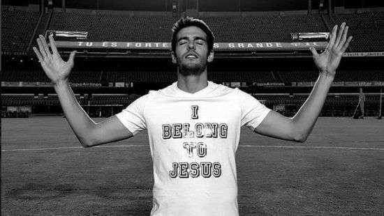 Легендарный футболист завершил карьеру