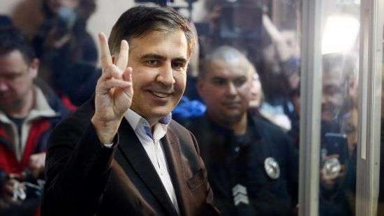 Саакашвили пришел в ГПУ, но показаний не дал