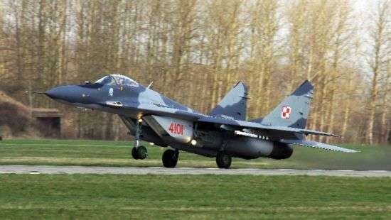 В Польше потерпел крушение военный истребитель