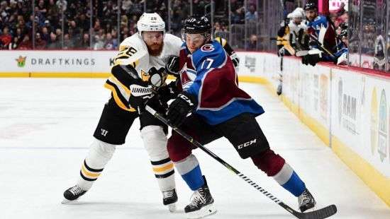 НХЛ. «Колорадо» переиграл «Питтсбург», «Нэшвилл» добыл победу над «Калгари», «Вегас» нанес поражение «Флориде»