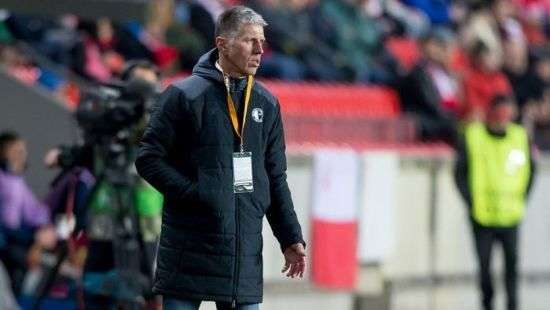 Клуб украинцев остался без тренера