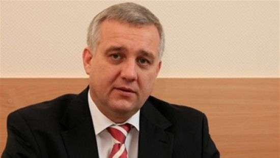 Суд разрешил заочно судить экс-главу СБУ