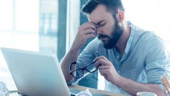 Медики назвали 10 опасных признаков стресса