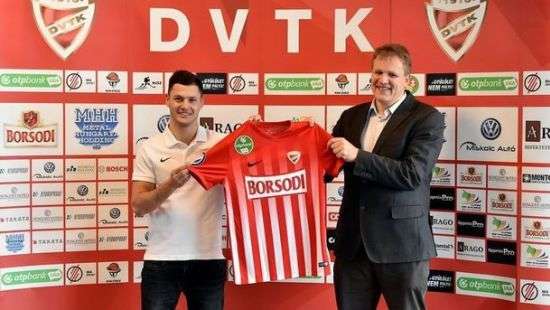 Украинский футболист продолжит карьеру в Венгрии