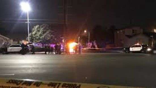 В США мужчина в противогазе и с мачете напал на прохожих