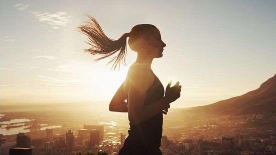 Названы утренние привычки для эффективного похудения