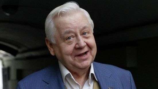 Актера Олега Табакова врачи ввели в искусственную кому