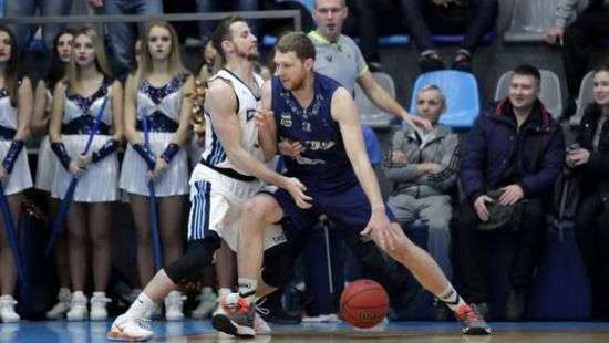 «Днепр» разгромил «Будивельник» в Кубке Украины