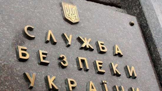 На сессии горсовета Ирпеня включили гимн России