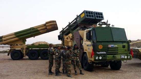 Индия купит управляемые бомбы в России, а ракеты - в Израиле