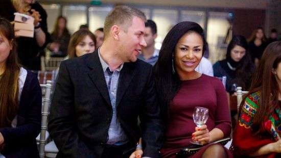 Гайтана впервые показала отца своей дочери (ФОТО)