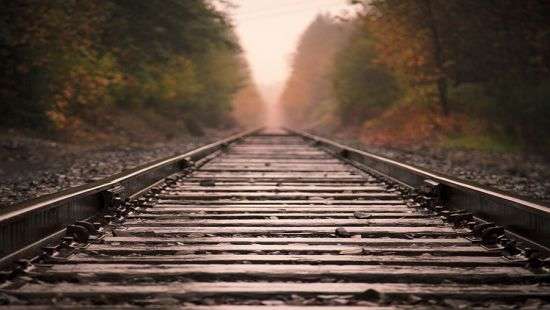 В Тайване пенсионер чудом выжил, упав с платформы под поезд (ВИДЕО)