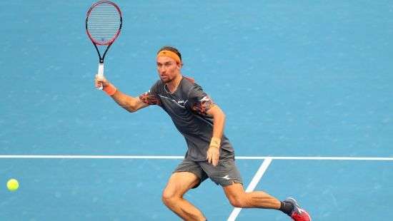 Украинский теннисист вышел в следующий раунд в Брисбене