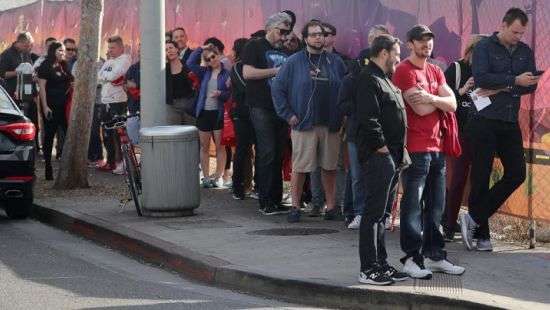 В Калифорнии выстроились очереди за легальной марихуаной -  ФОТО, ВИДЕО