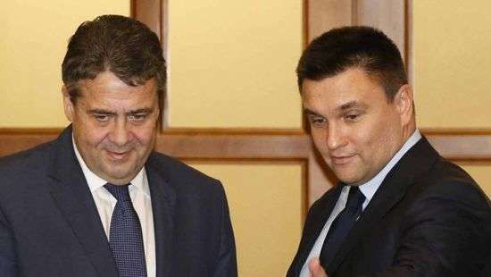 Стало известно, что Климкин подарил главе МИД Германии