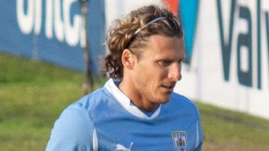 Знаменитый футболист возобновил карьеру в Гонконге