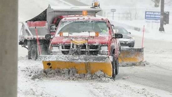 В США - коллапс из-за снега: 50 тысяч человек остались без электричества