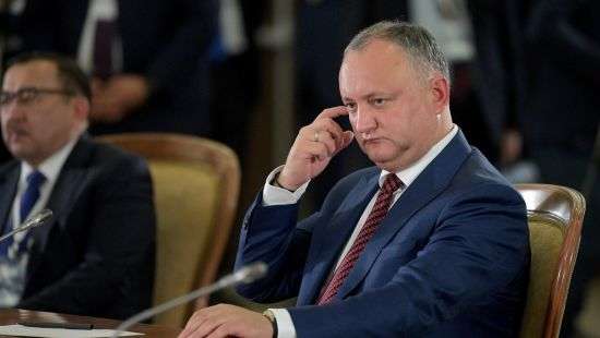 Конституционный суд Молдовы снова отстранил Додона от должности