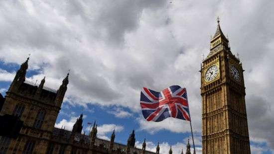 Пользователи компьютеров британского парламента атакуют порносайты