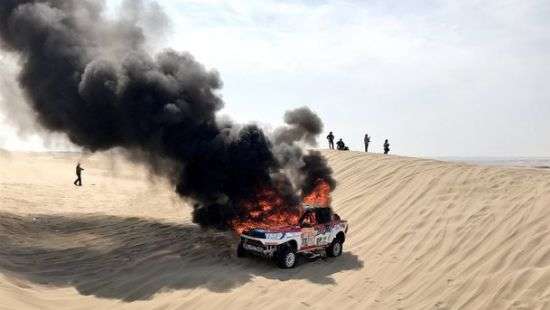 На «Дакаре» полностью сгорела машина аргентинской гонщицы