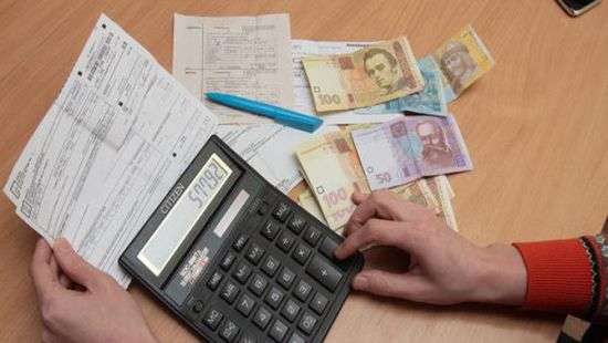 Стало известно, сколько украинцы задолжали за коммуналку в 2017 году (ИНФОГРАФИКА)