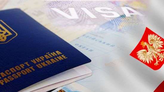 Стало известно, кого из украинцев охотно ждут в Польше на работу
