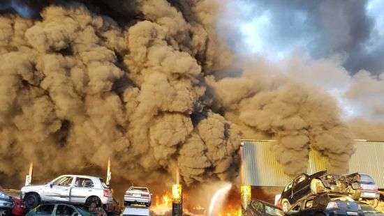 В Дублине - масштабный пожар возле аэропорта (ФОТО/ВИДЕО)