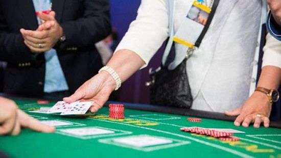 Ученые разработали спрей для борьбы с игроманией