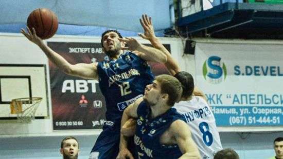 Состоялись два матча баскетбольной Суперлиги