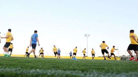 Украинский защитник АЕКа получил повреждение