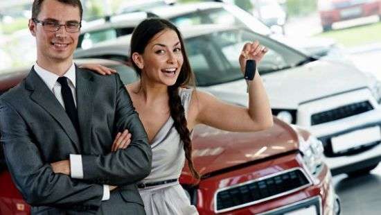 Стало известно, сколько украинцы потратили на новые авто