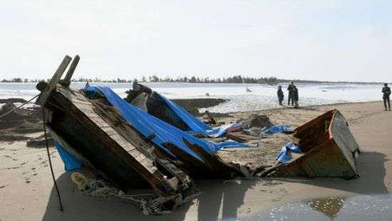 К берегу Японии прибило лодку с семью трупами