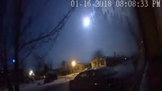 В США упавший метеорит вызвал землетрясение (ВИДЕО)