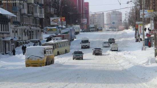 Чиновникам грозит увольнение за нерасчищенные от снега дороги