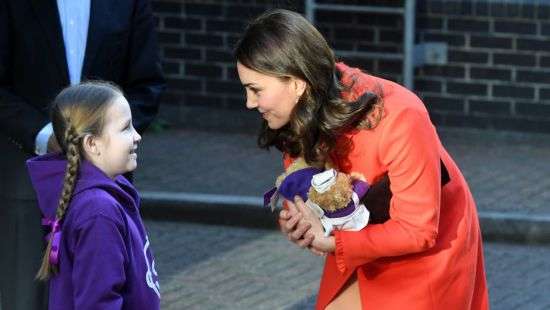 Беременная Кейт Миддлтон пришла в больницу на шпильках (ФОТО)