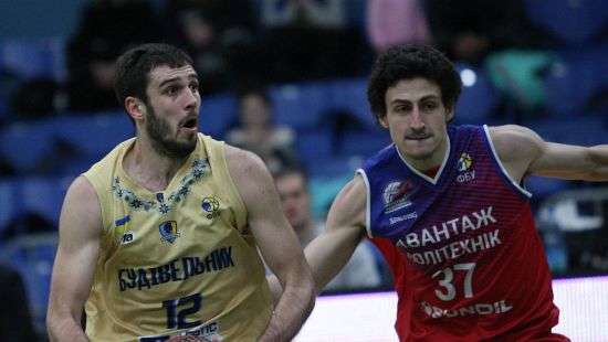 «Черкасские Мавпы» и «Будивельник» победили в Суперлиге