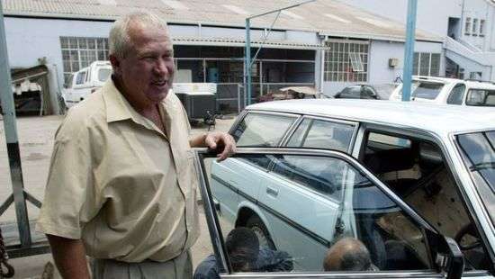 При крушении вертолета погиб лидер оппозиции Зимбабве