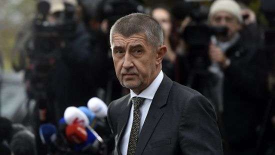 Парламент Чехии лишил премьер-министра депутатской неприкосновенности