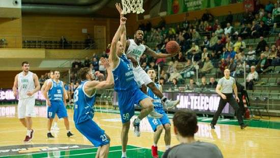 «Химик» разобрался с «Николаевом»