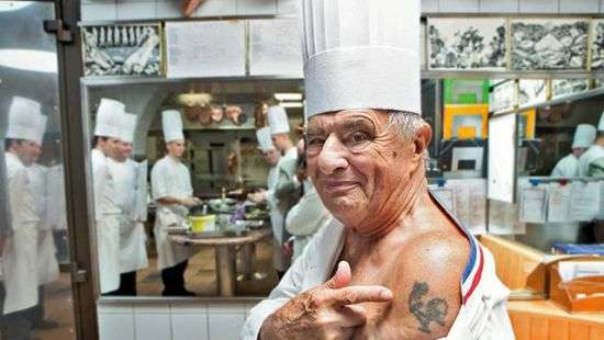 Умер король французской кухни