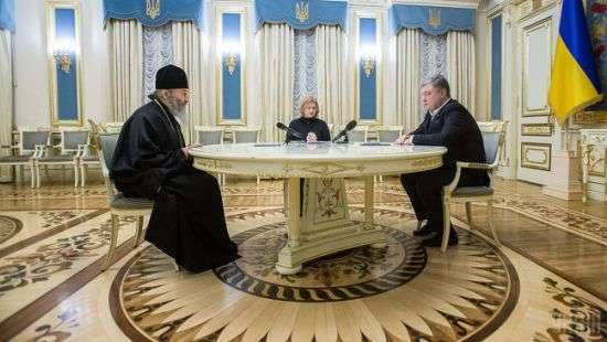 Порошенко встретился с митрополитом Онуфрием