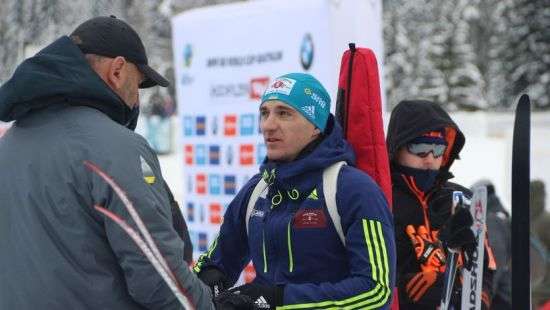 Украинские биатлонисты провалили гонку преследования на Кубке мира