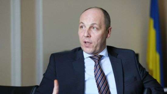 Парубий в суде дает показания по делу Януковича