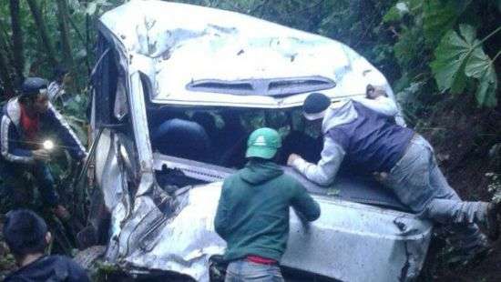 В Гватемале автобус рухнул с 40-метровой скалы, есть жертвы