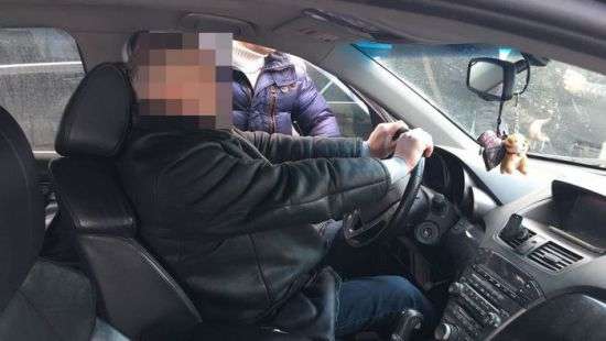 В Харькове чиновник за $8 тысяч обещал не привлекать коллегу к ответственности за коррупцию